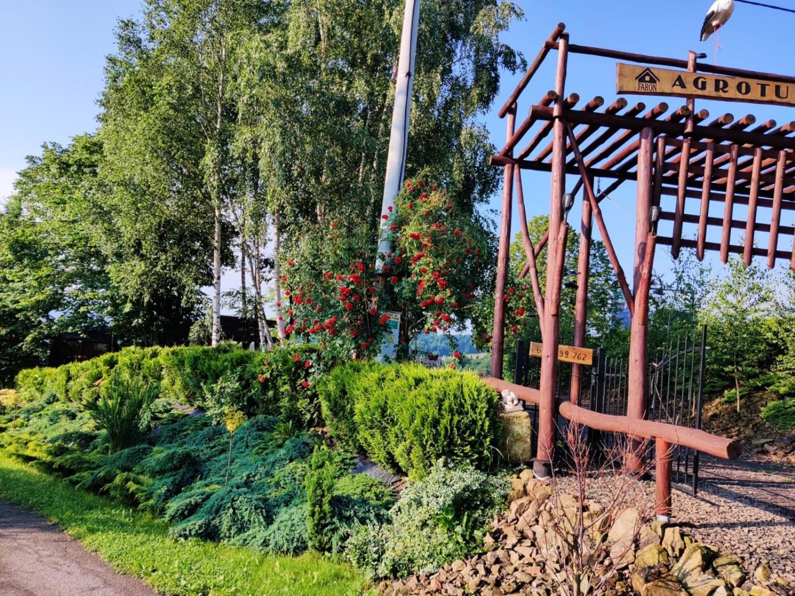 Agroturystyka Faron Rozdziele Esterno foto