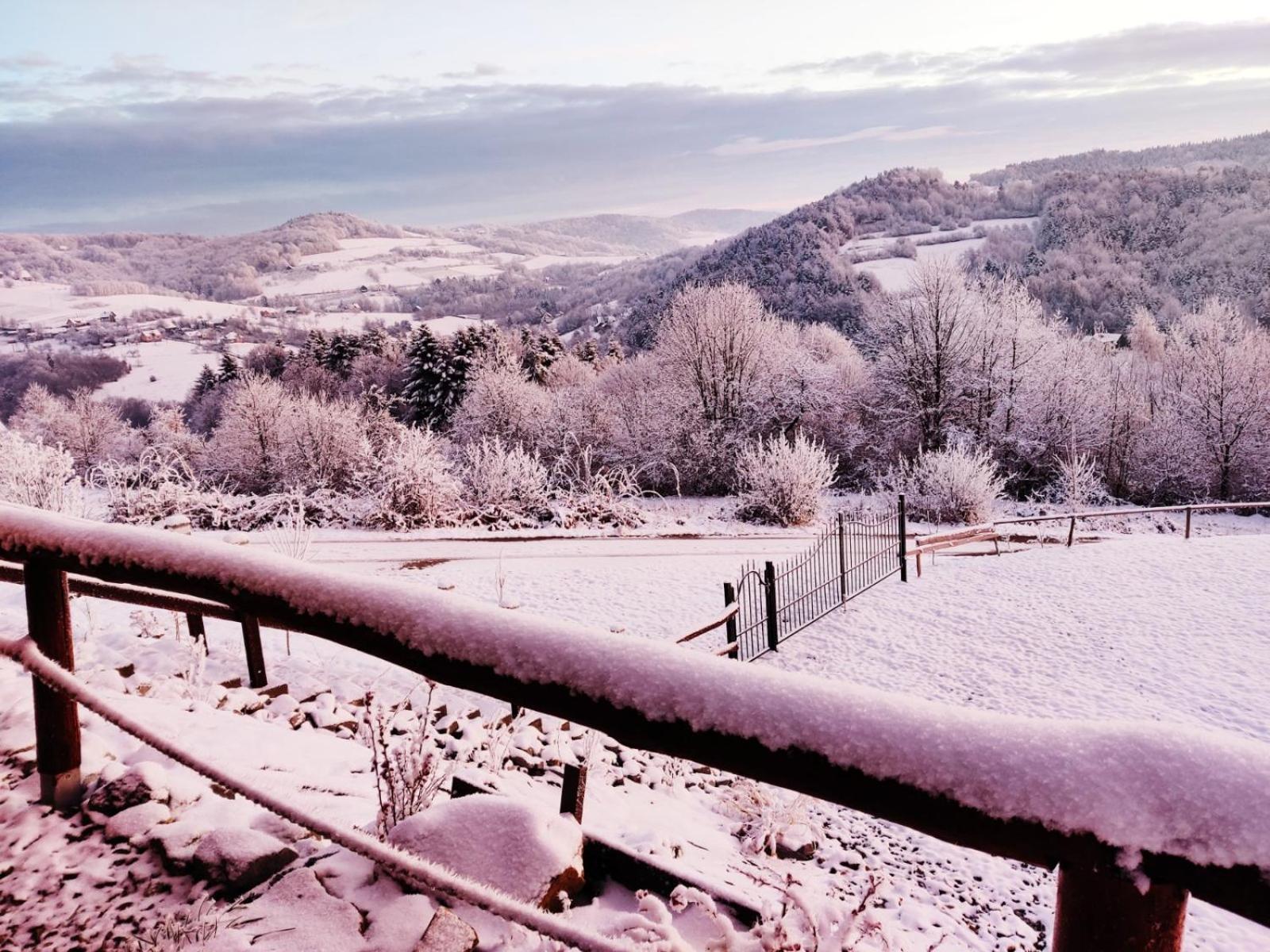 Agroturystyka Faron Rozdziele Esterno foto